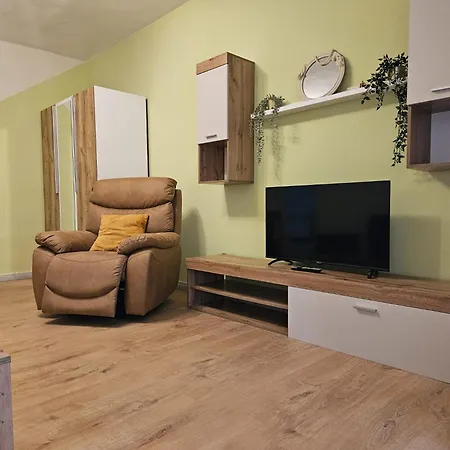 Apartamento 1 *